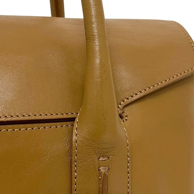 Pre-owned HIROFU camel and brown leather tote bag, M21 40072. This HIROFU