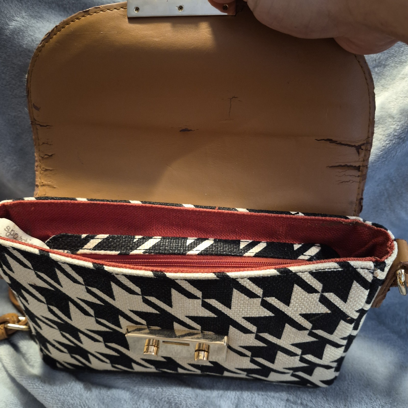 Spartina 449 Small Houndstooth Crossbody Bag Black White Brown Red Lining