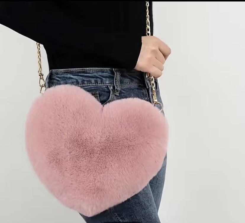 Pink Heart Crossbody Bag Purse Gold Chain Strap Zip Closure Solid Casual