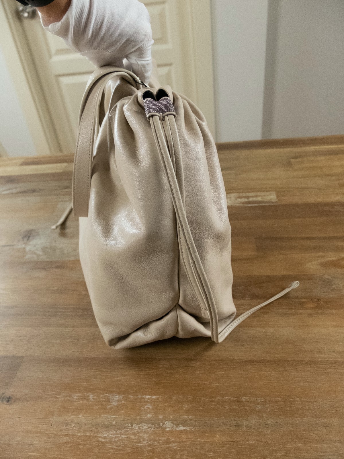 (NO CUSTOMS TAX) BRUNELLO CUCINELLI Monili solid beige soft leather shoulder bag
