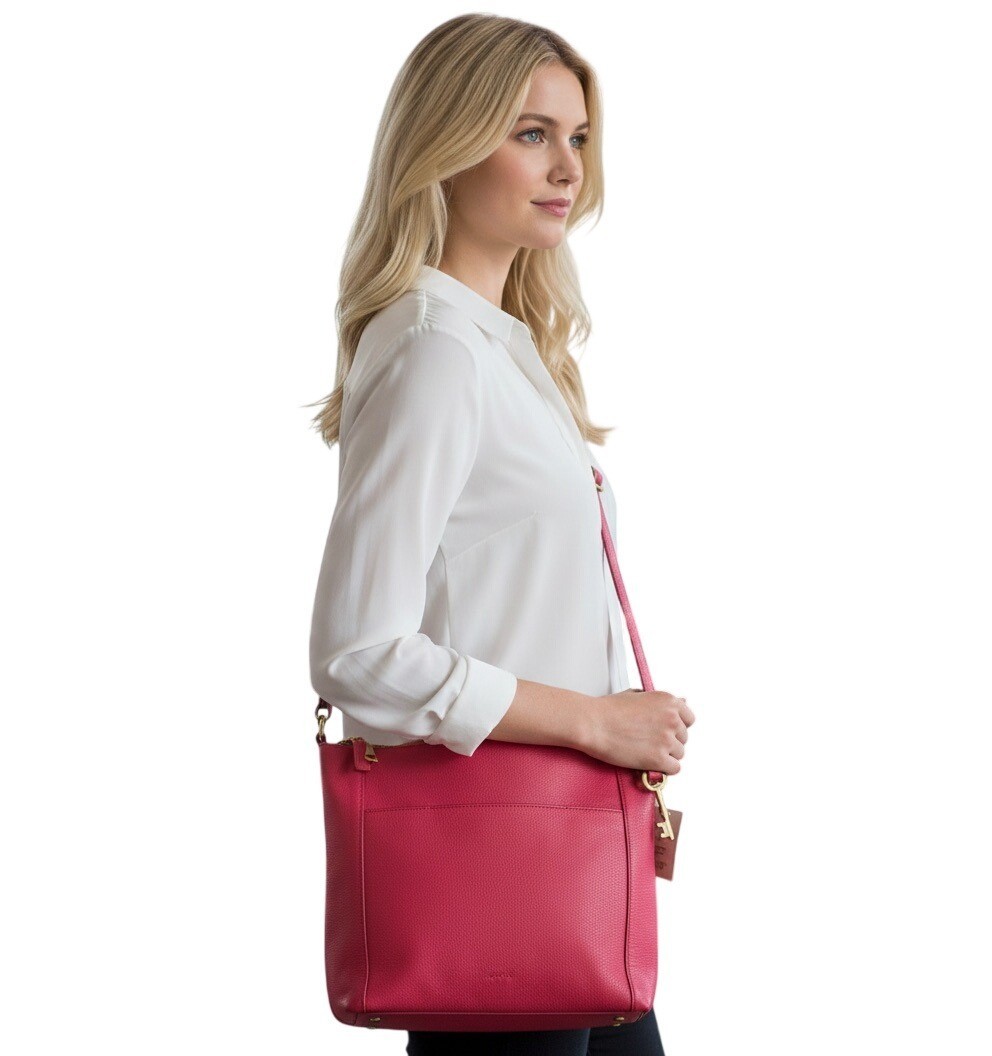New Fossil Tara Cherry Red Leather Crossbody Bag Zip Top Signature Key Charm