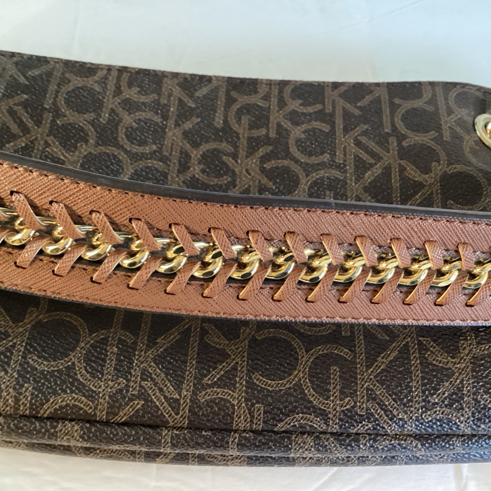 CALVIN KLEIN SHOULDER BAG LOGO PATTERN BRAIDED CHAIN HANDLE