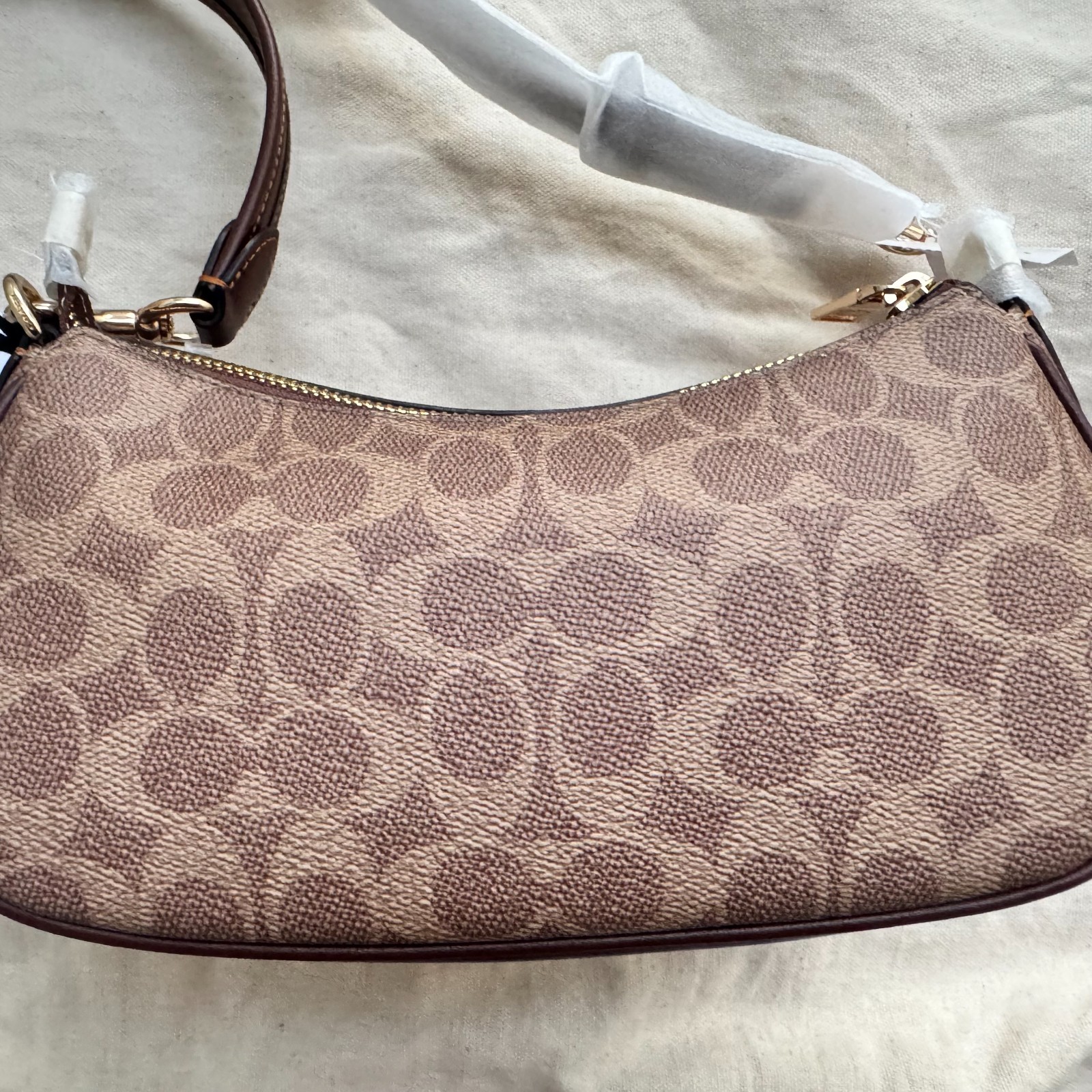 Coach Ashton Bag with Signature Canvas CCZ24 NEW