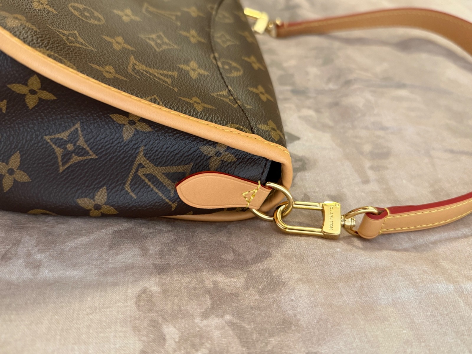 Authentic Louis Vuitton Diane PM Monogram Noir M45985 | Jacquard + Leather Strap