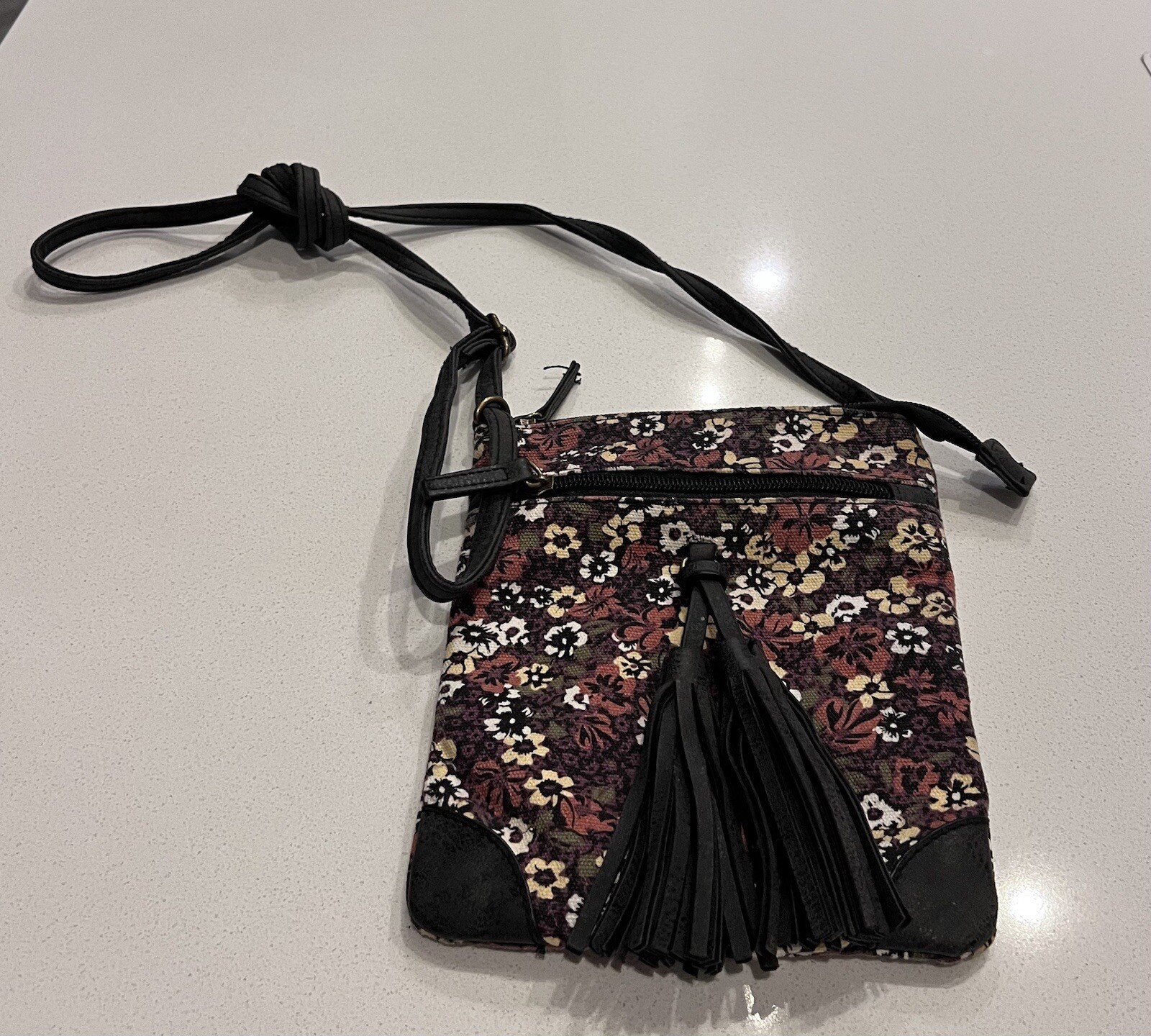 Crossbody Fabric Bag Purse Floral Print With Faux Leather Tassel & Strap