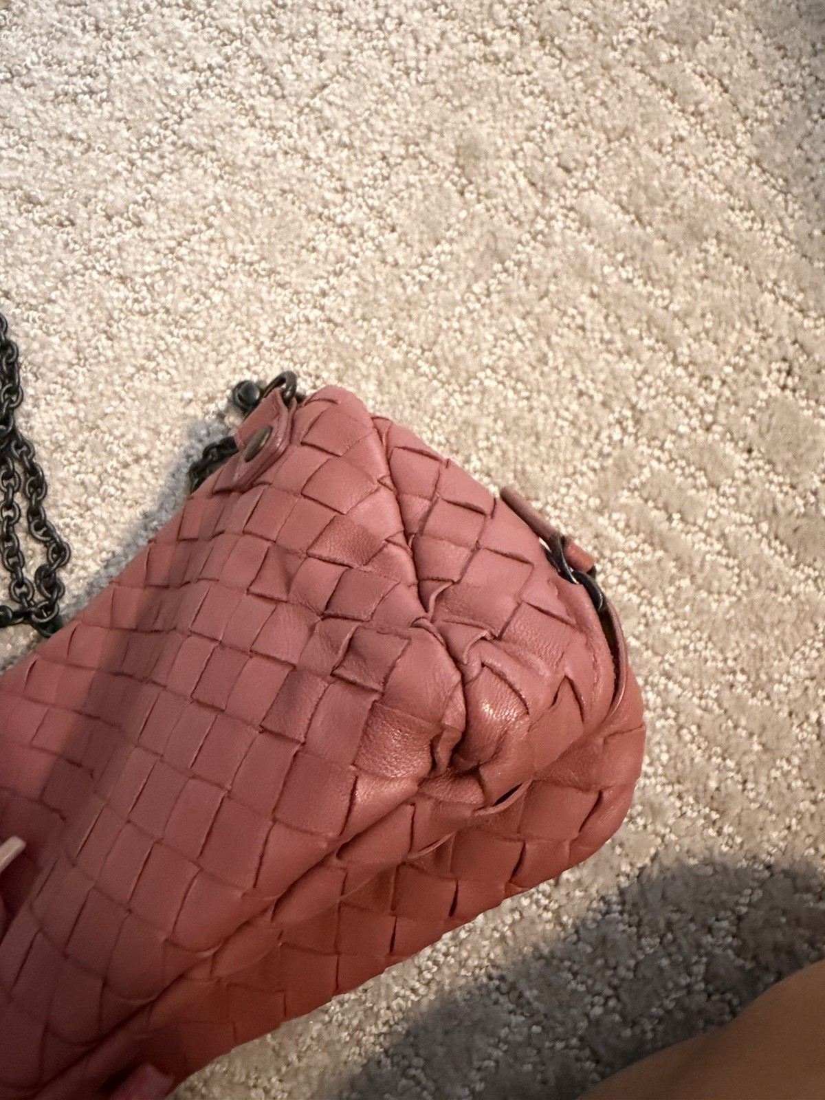 Bottega Veneta Intreciatto Mini Leather Crossbody Bag in Dusty Pink