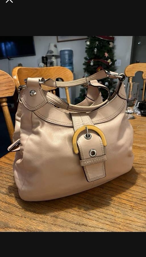 Coach Leather Purse Soho Lynn Shoulder Bag Hobo Pink Pearl F17219 Nice Excellent