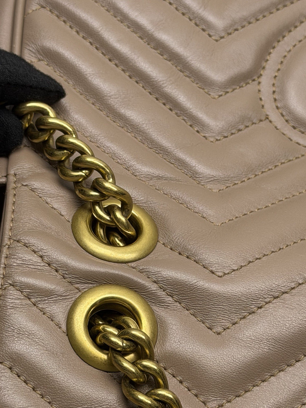 Authentic Pre-owned Gucci GG Marmont Medium 26cm Flap Crossbody Bag