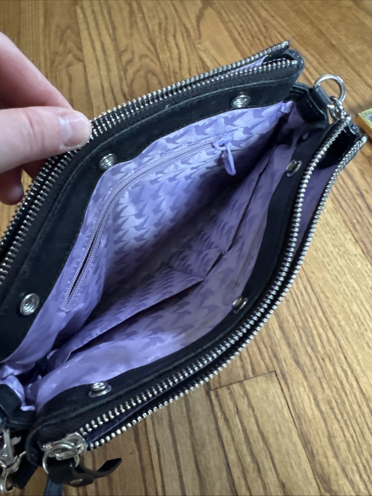 Lo & Sons Pearl Crossbody Bag black Lavender Interior EUC