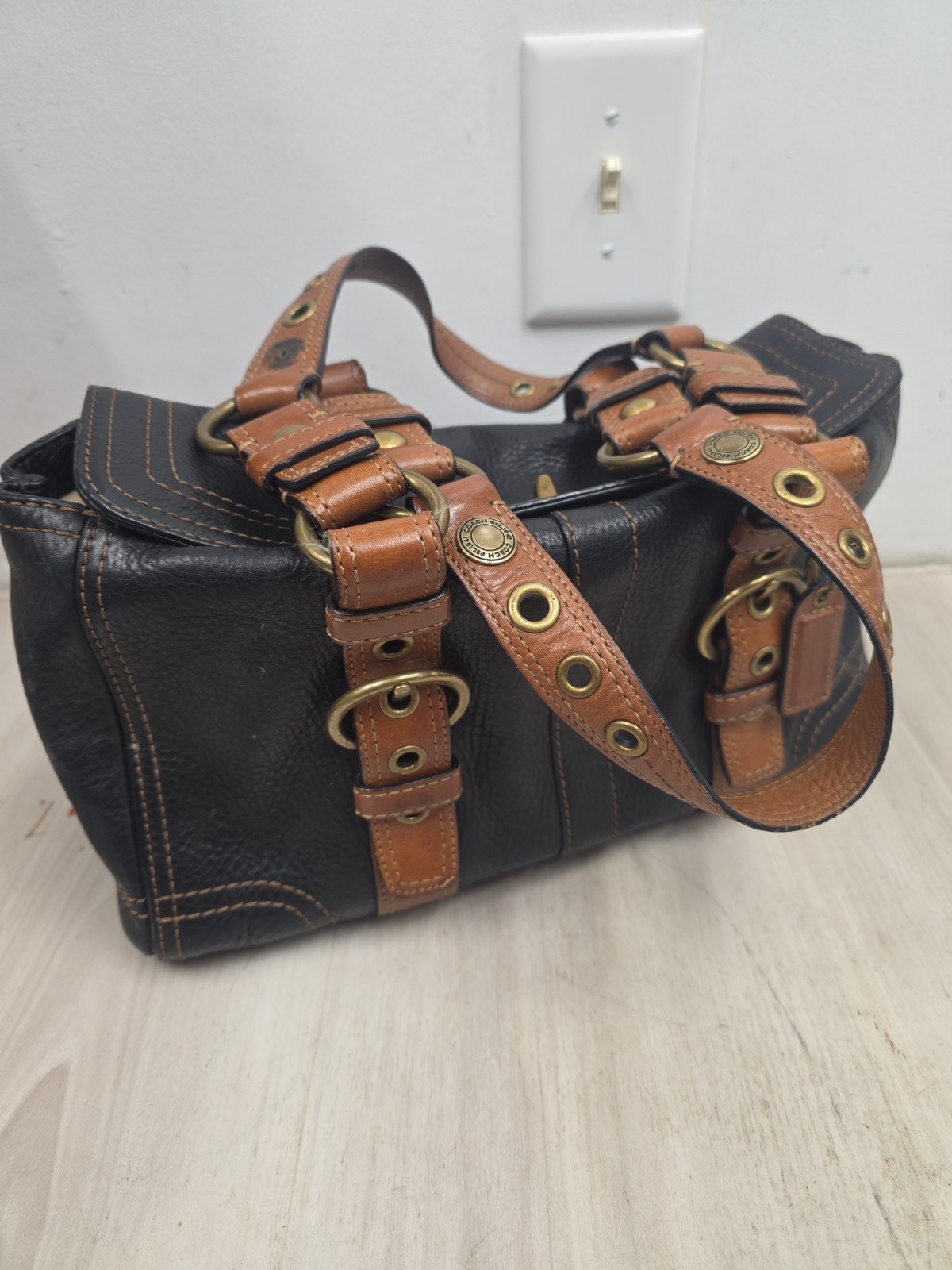 Vintage Coach Black Pebbled Leather Purse Handbag SEE full DESCRIPTION