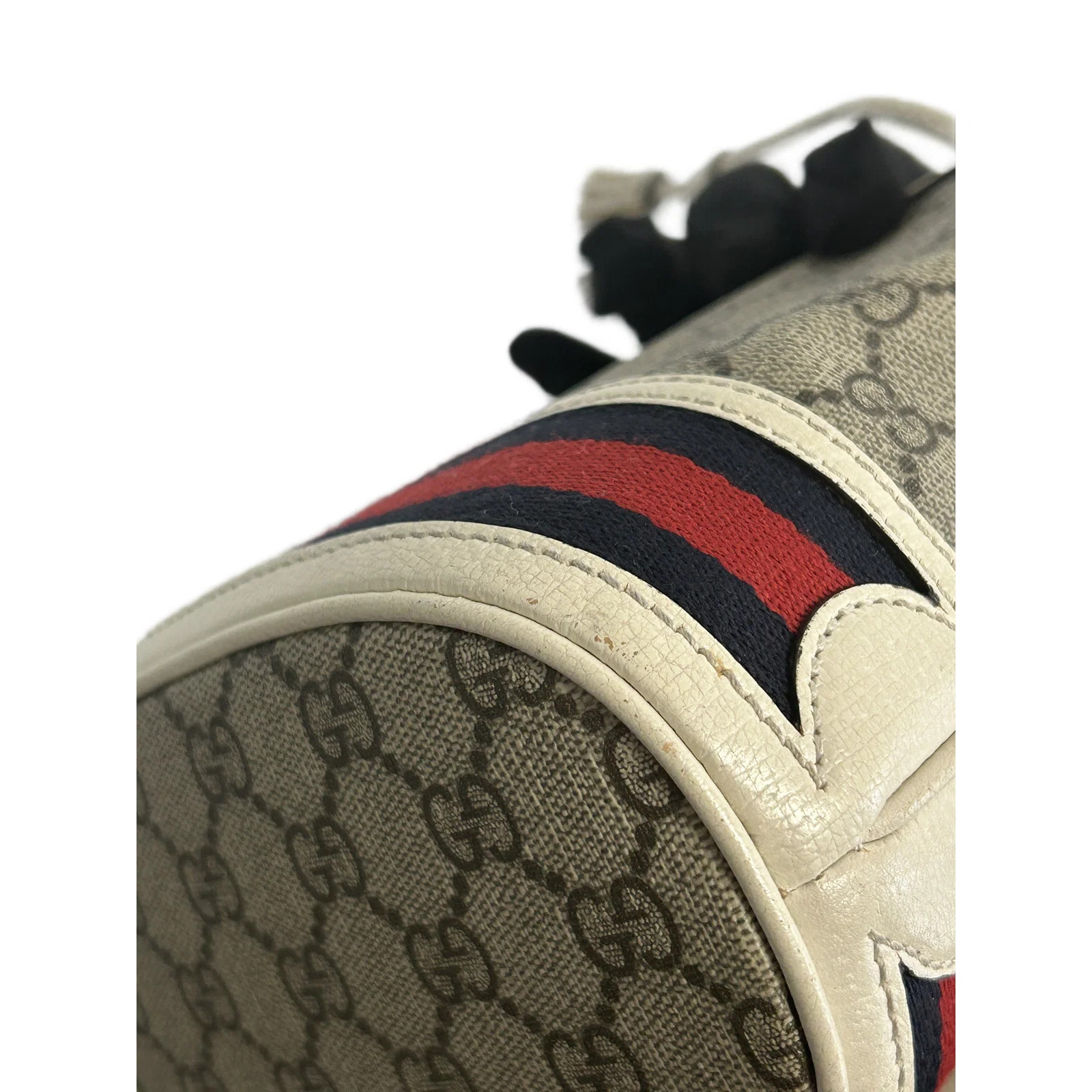 Gucci Bucket White Beige Gg Supreme Monogram (dj071526a4r)