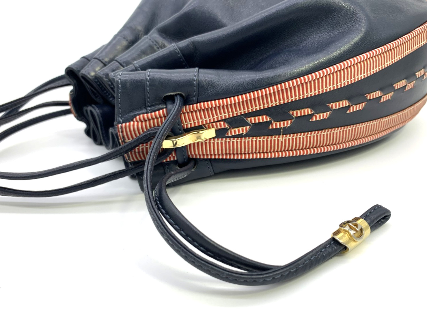 GUCCI VINTAGE Web Stripe Drawstring Shoulder Bag Leather Navy Rare Authentic