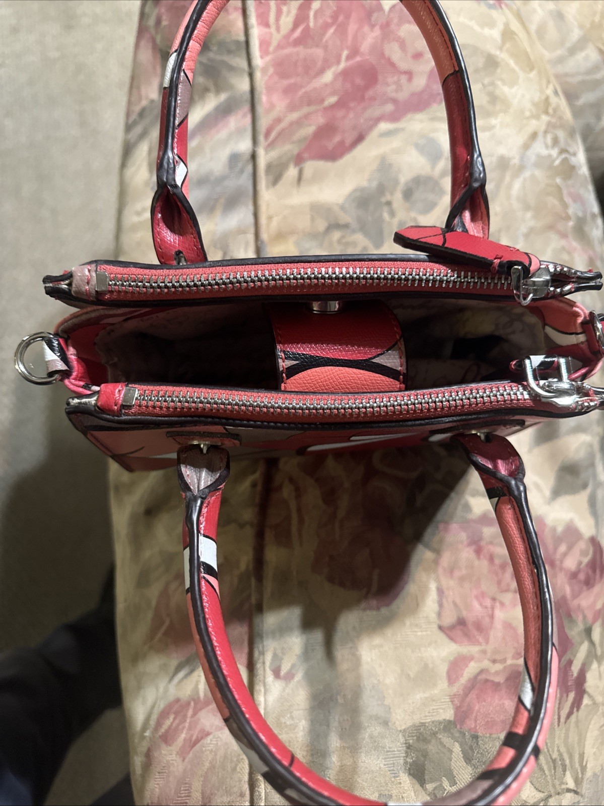 GUESS Pink Top Handle Bag CLEAN!!!!