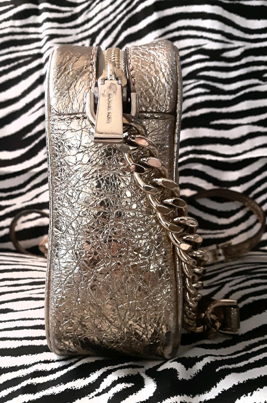 Michael Kors RARE RETIRED STYLE STUNNING SPARKLING GOLD SHOULDER/ CROSSBODY BAG