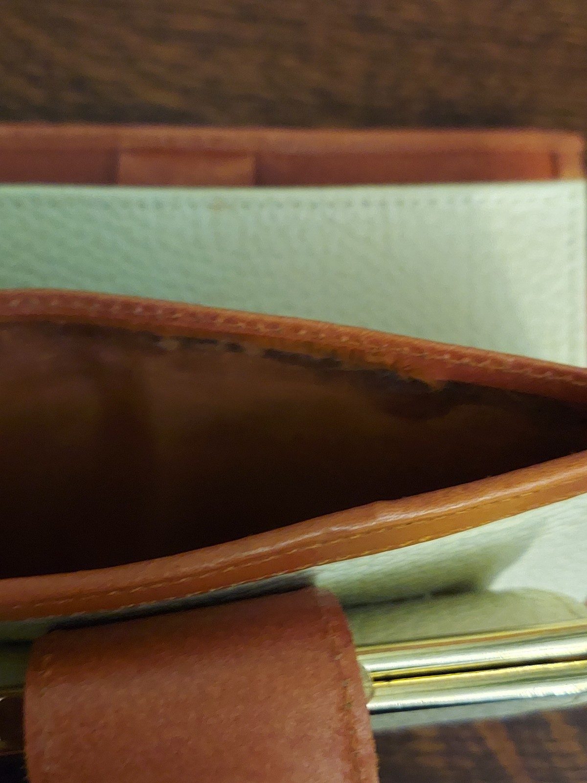 Dooney & Bourke Tan Pebbled Leather Wallet Purse Check Book Cards Coins
