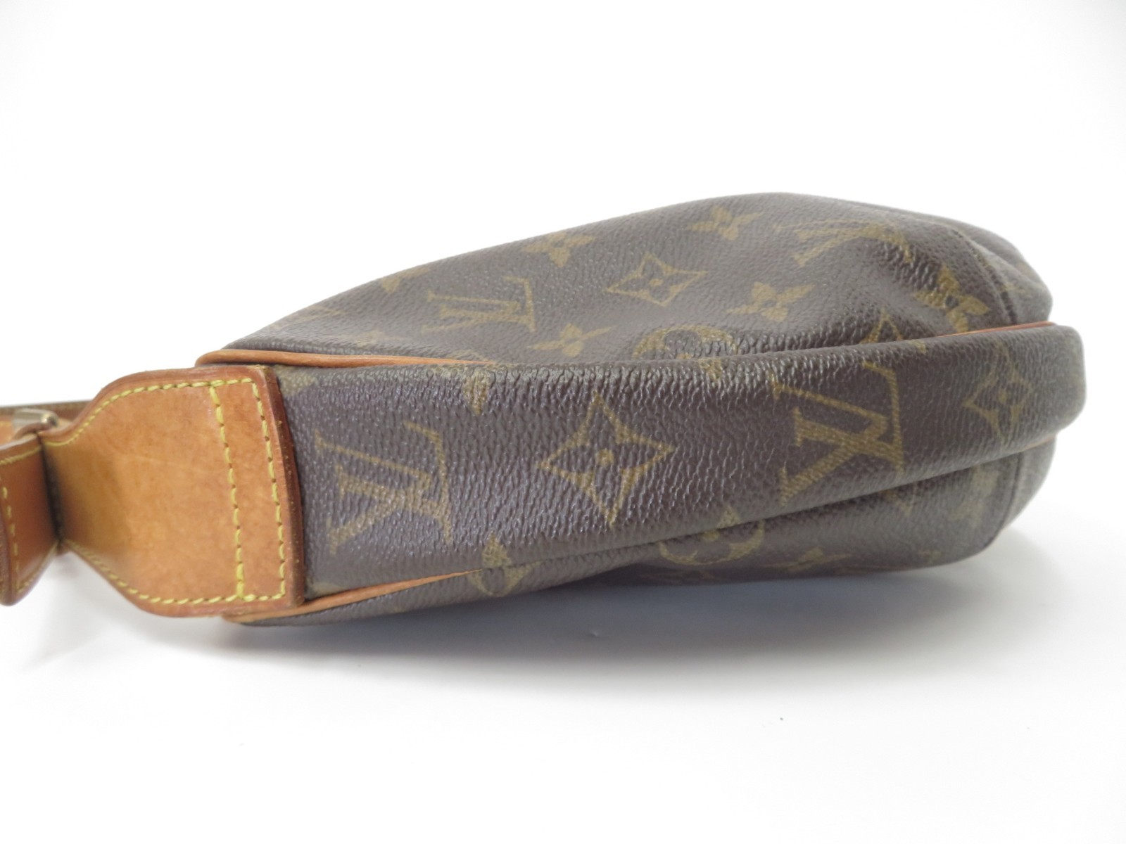 Authentic Louis Vuitton Monogram Croissant MM Shoulder Bag F#51435