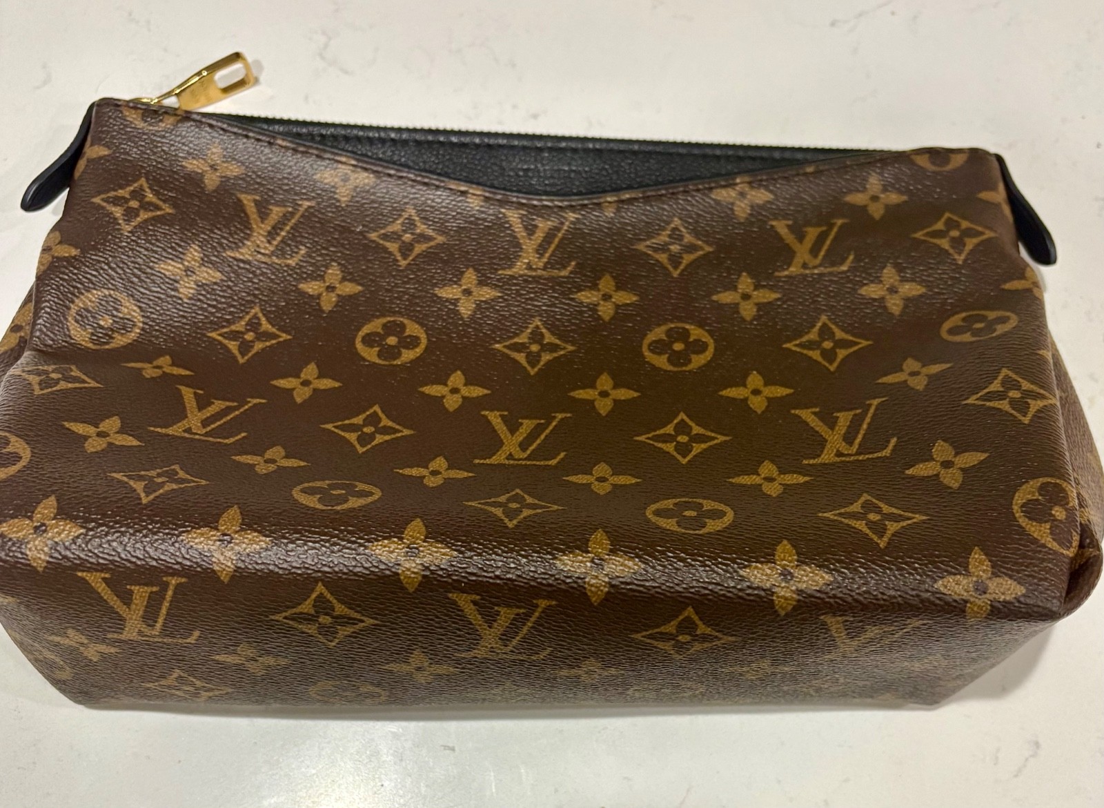 Louis Vuitton Pallas Clutch Beauty Case Monogram Noir M64124 Leather Pouch