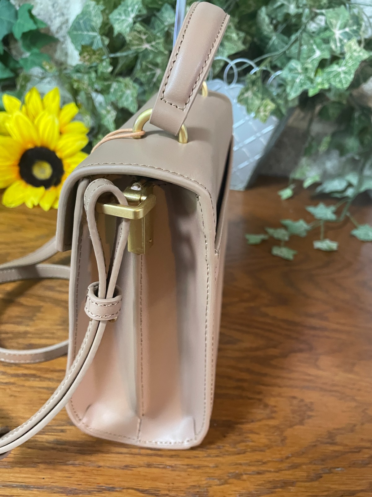 NWT QUINCE ITALIAN LEATHER TOP HANDLE CROSSBODY SATCHEL HANDBAG CAPPUCCINO $119