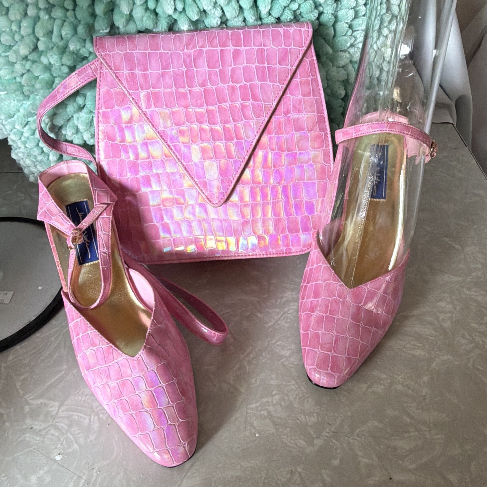 Pink Iridescent Embossed Shoulder Bag with matching shoes