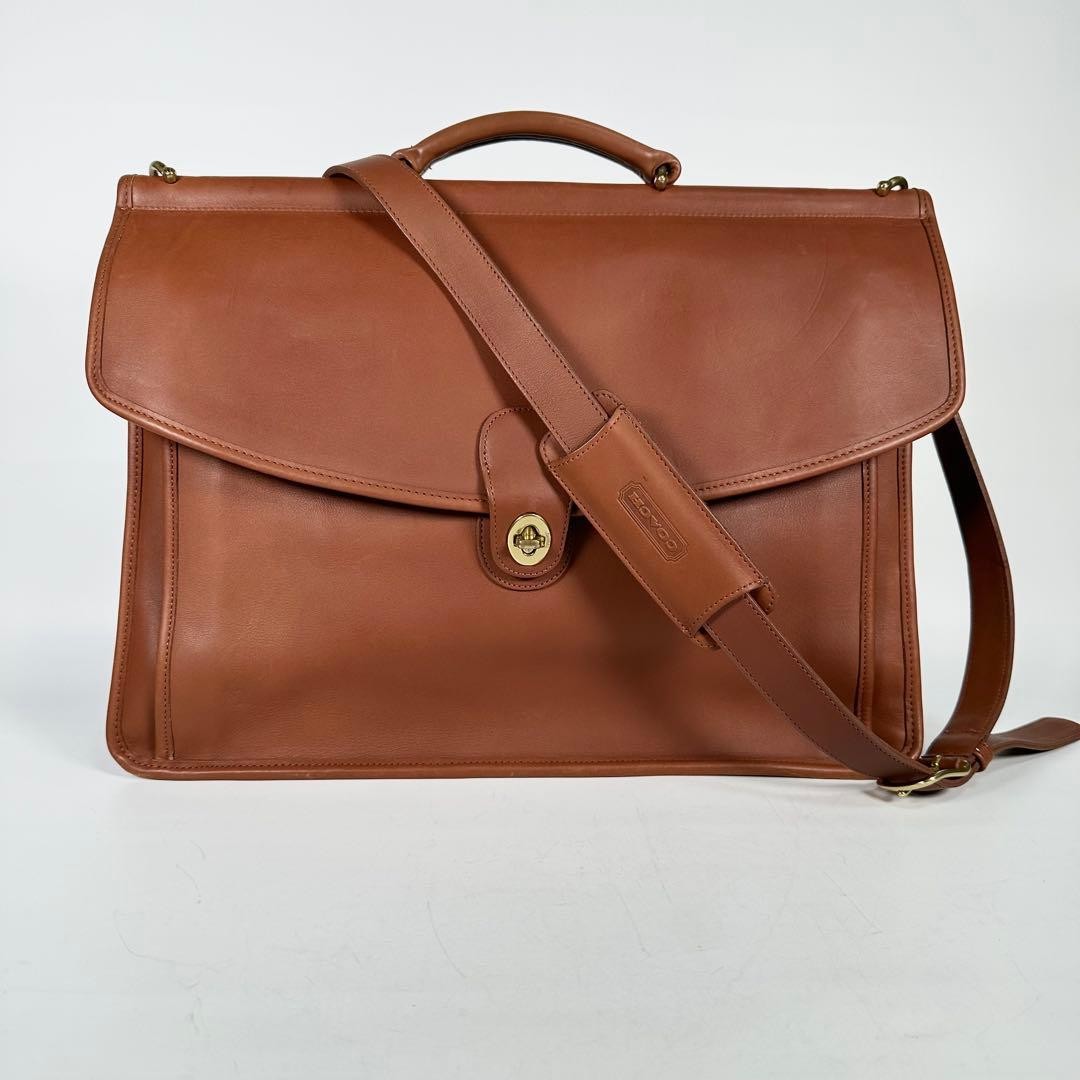 COACH Old Coach Leather Briefcase Shoulder Bag Flap from Japan