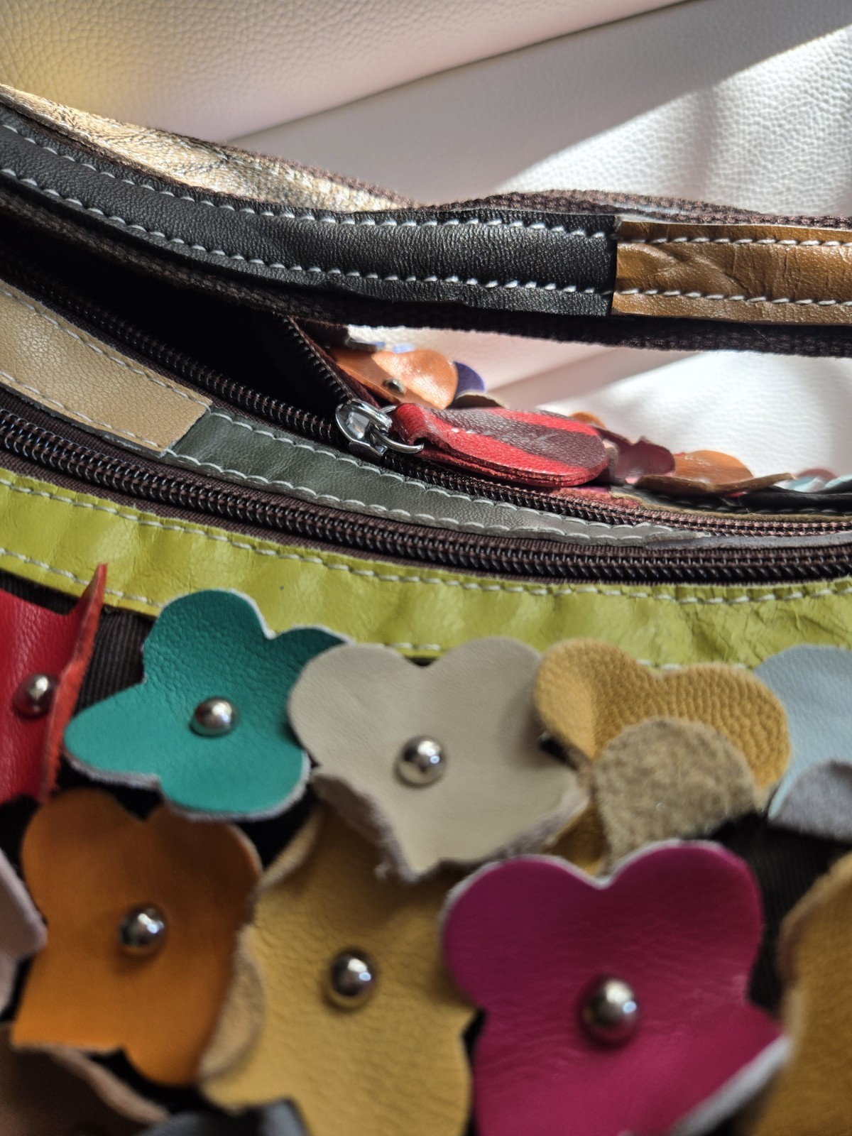 Rare Amerileather Genuine Leather Flower Appliqué XL Hobo Shoulder Bag Gorgeous