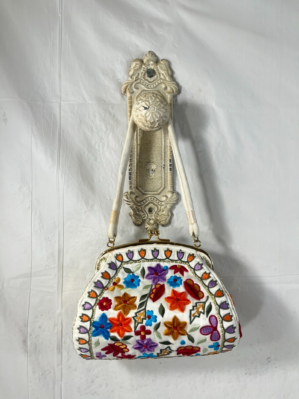 Valerie Stevens kiss-lock Evening Bag embroidered velvet FLOWERS