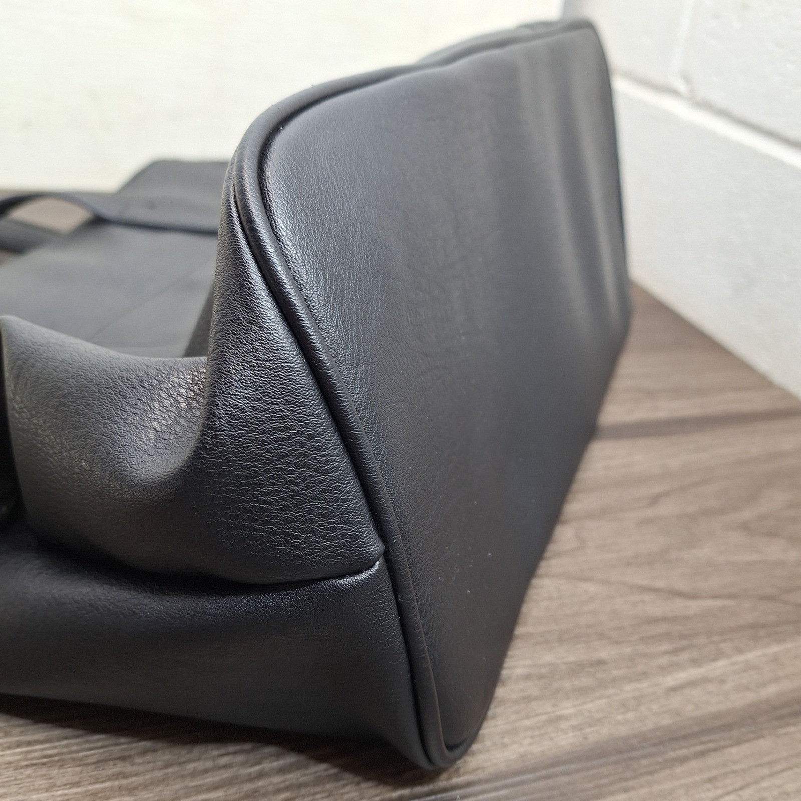 Antik Kraft Black Vegan Leather Triple Compartment Tote Shoulder Bag Brass Zip