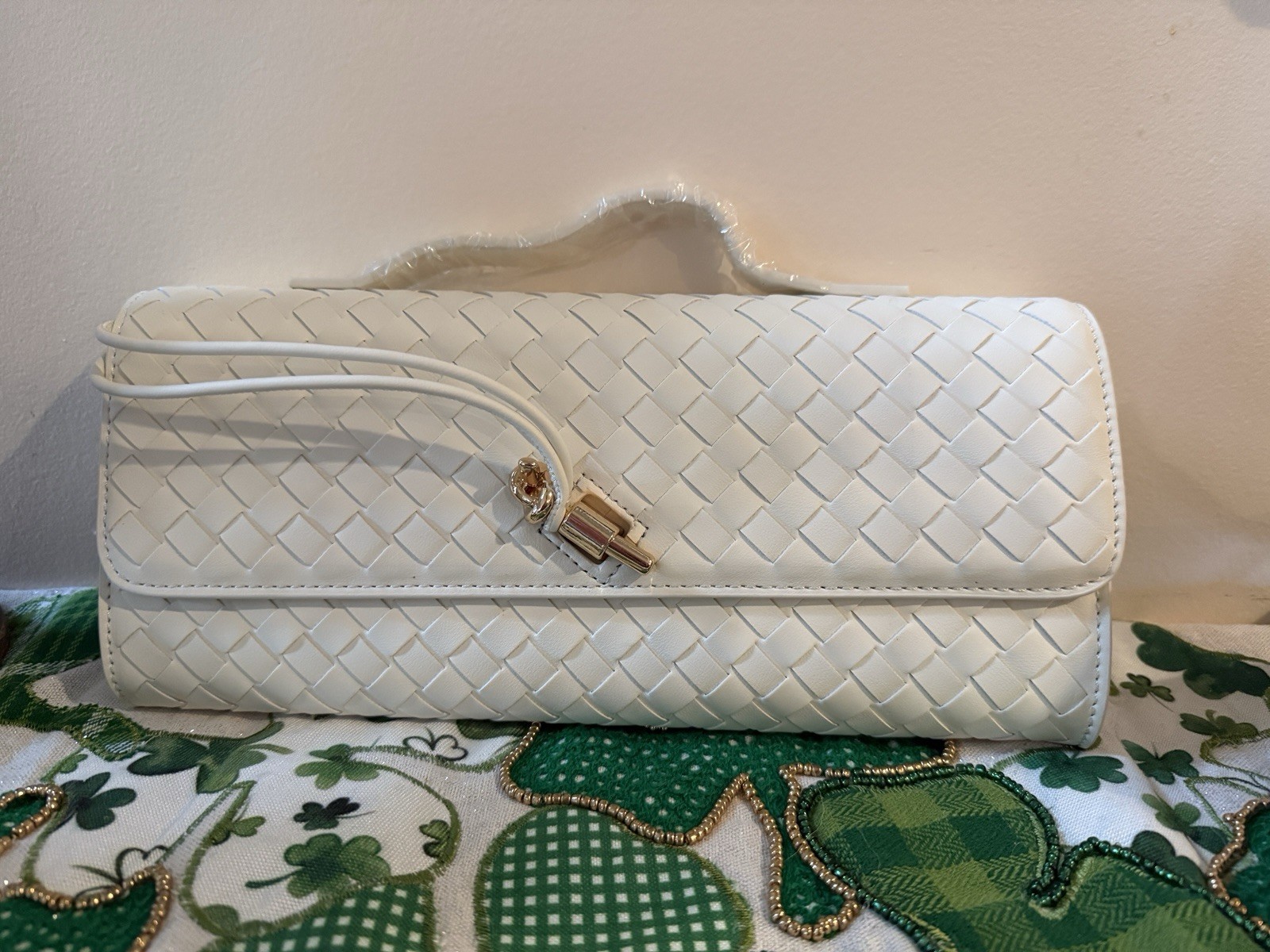 Few Moda Clutch with Crossbody Strap Cream