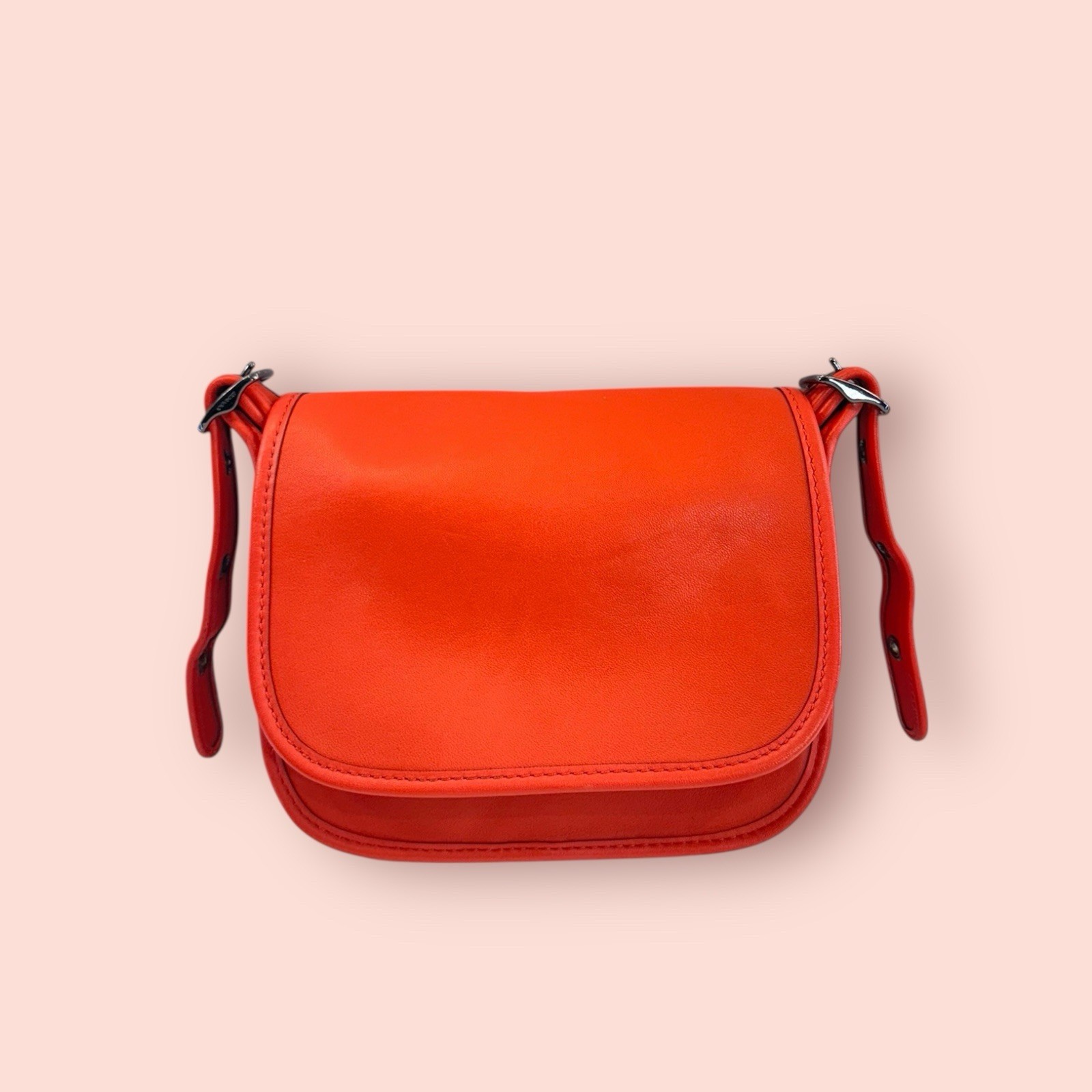 COACH 18 Saddle Bag in Glovetanned Luxury Designer Leather Orange EUC 57731