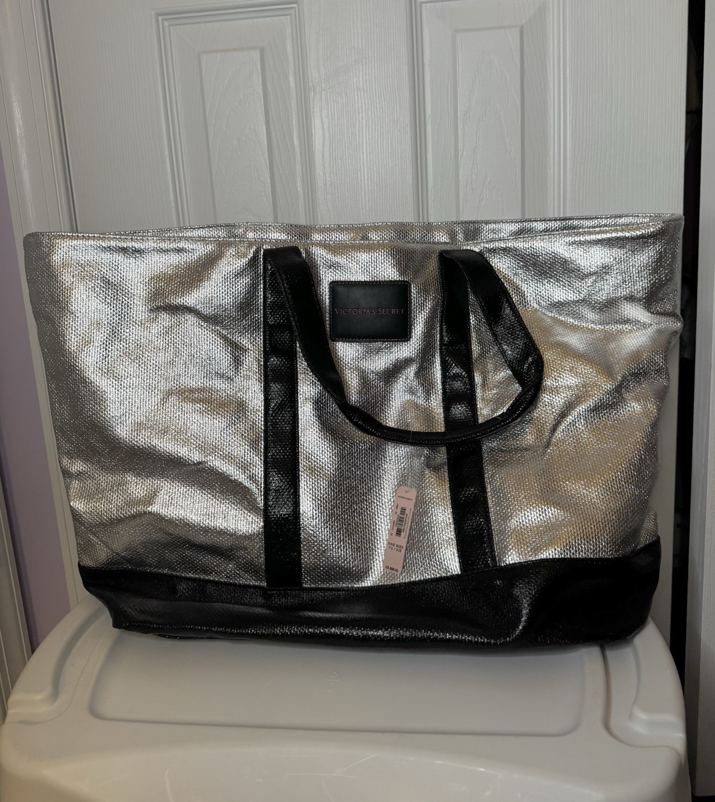 Victoria’s Secret Weekender Tote Bag Limited Edition Metallic Silver Black Large