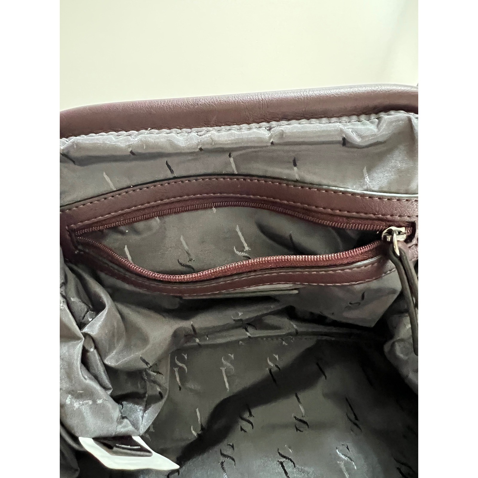 Simply Vera Vera Wang Burgundy Ruched Cloud Crossbody Bag Faux Leather Plum NEW