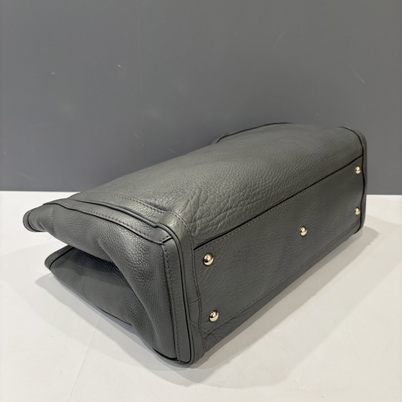 Gucci Tote Bag Charcoal Calfskin (mx040126d5)