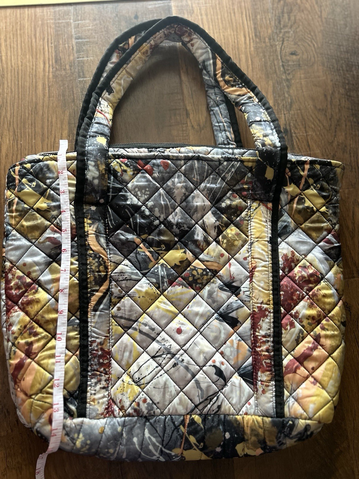DOLCEZZA Women’s Multicolor Abstract Quilted Zip Tote Bag Lined Double Handles