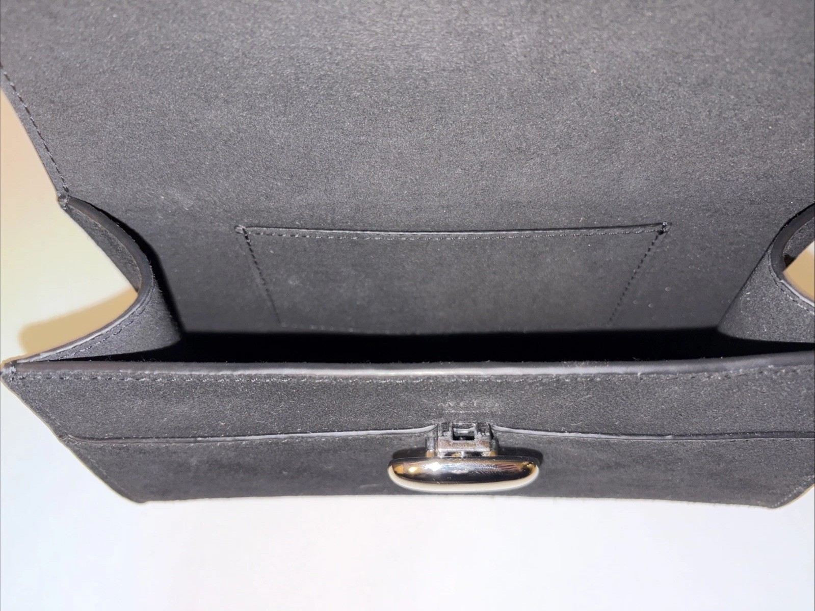 SAVETTE Symmetry Pochette Suede Black