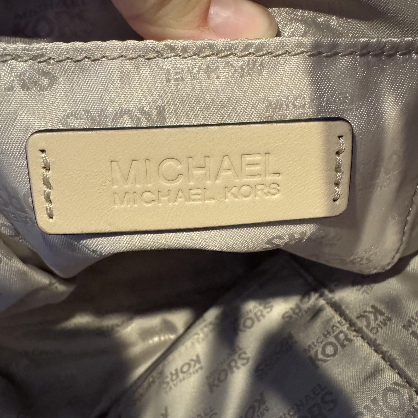 Michael Kors Tote Pebbled Leather Purple Shoulder Bag Ivory Straps Large 16×11