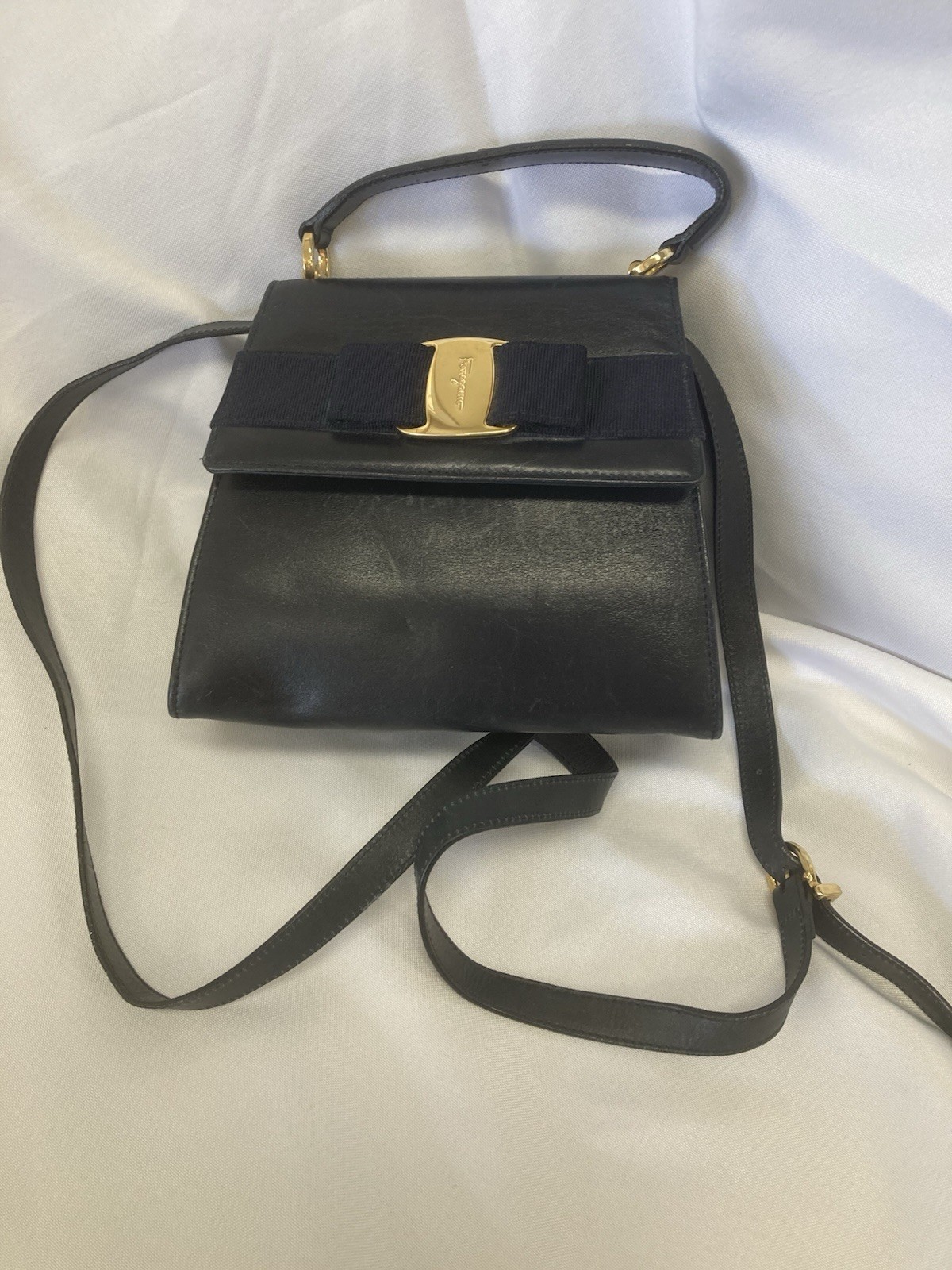 Salvatore Ferragamo Vara Bow Ribbon 2 way Bag