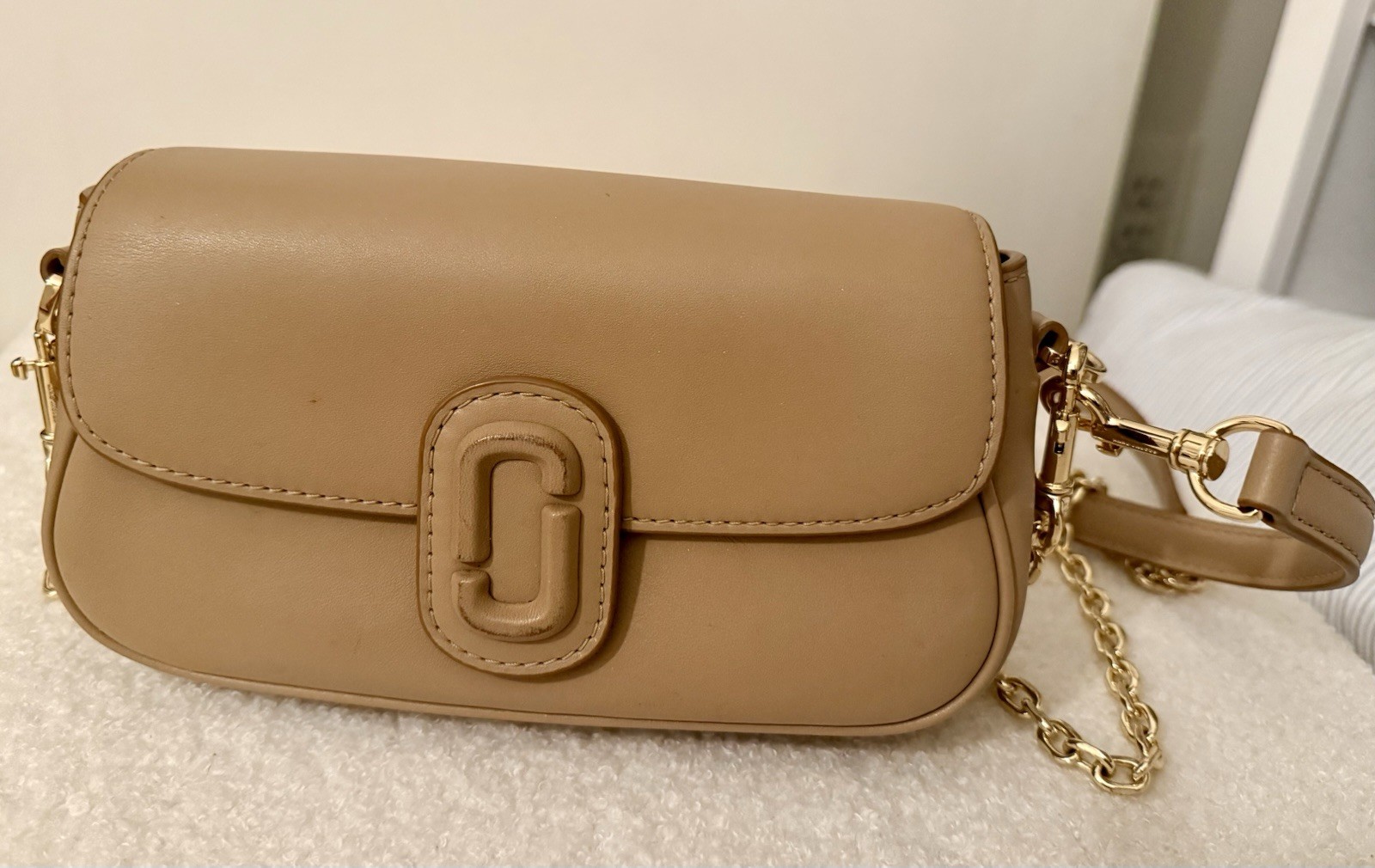 Marc Jacobs the Clover Shoulder Bag Camel