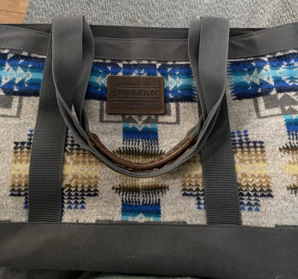 Pendleton Geometric Tote Bag Gray Blue Beige Black Lined Inner Pockets.