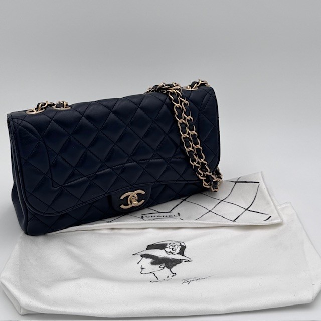Chanel Vintage (Series 21) Classic Flap Medium Navy Quilted Lambskin
