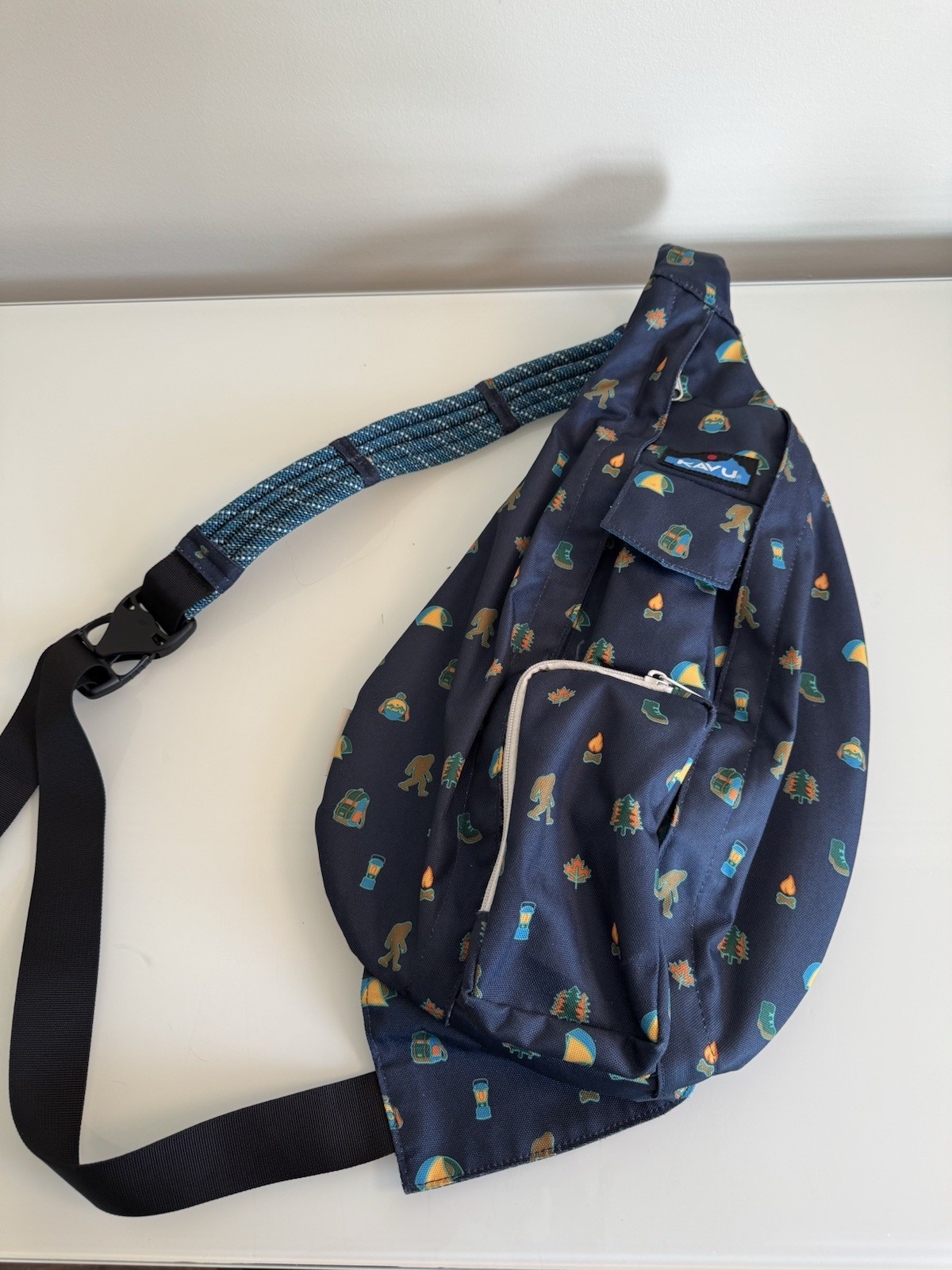 KAVU blue Rope Sasquatch Bigfoot camping sling backpack EUC Bag Bigfoot Yeti