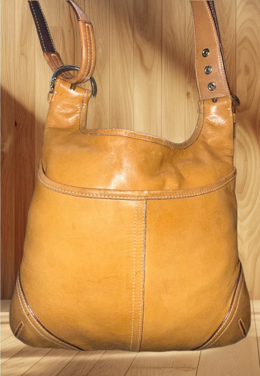 Coach 9549 Soho Vintage Brown Leather Shoulder Hobo Handbag Y2K Purse from Japan