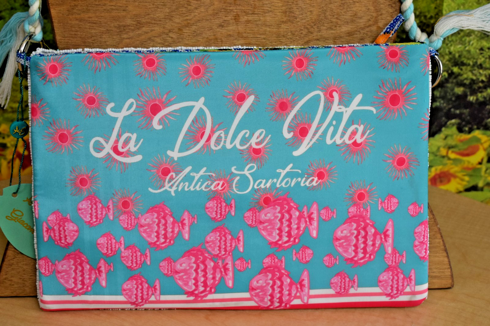 ANTICA SARTORIA 2026 BEADED PURSE DOLCE VITA FISHY FISHY BLUE WITH PINK NWT