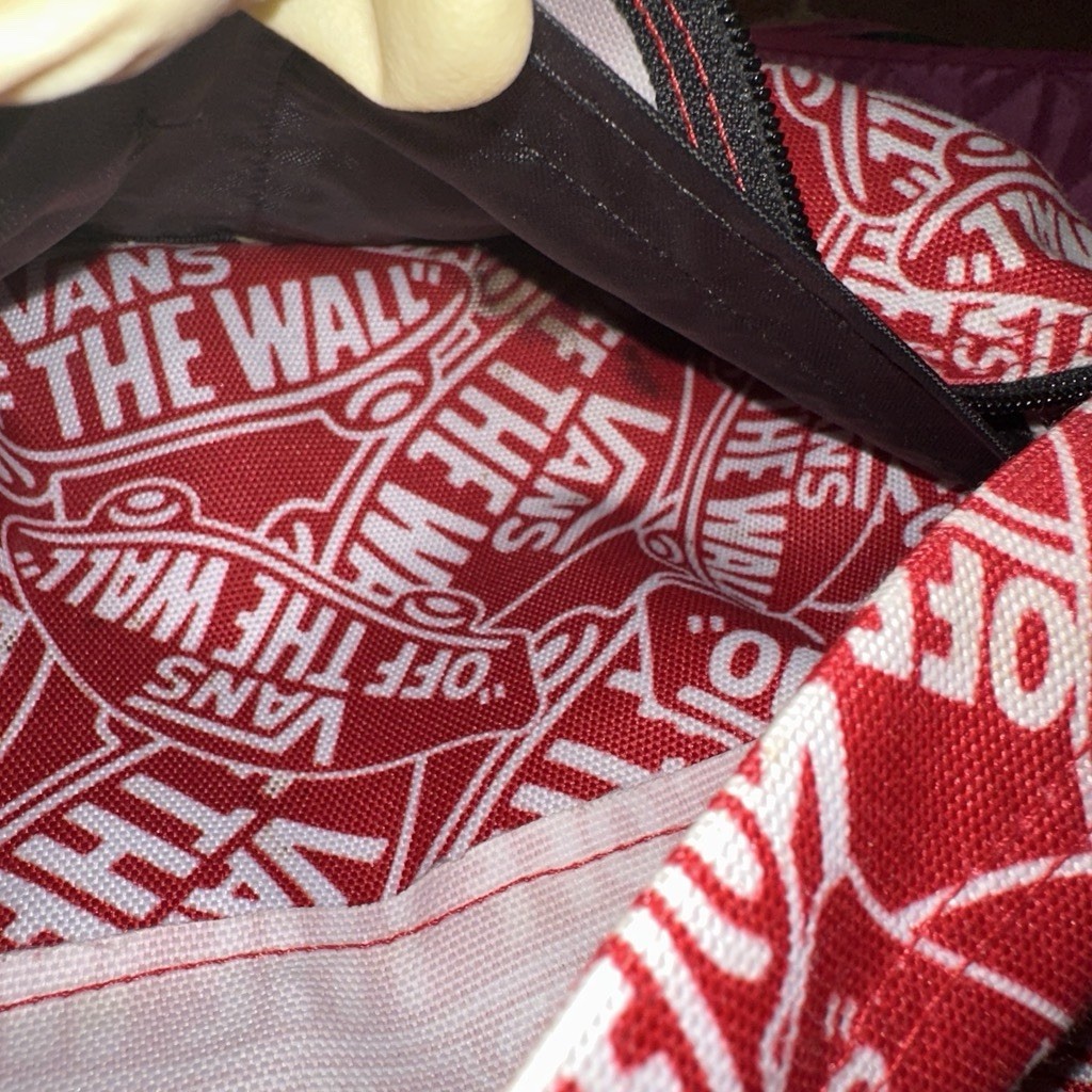 VANS Off The Wall Medium Backpack Red White Black Logo Zip, Adj Strap Pockets