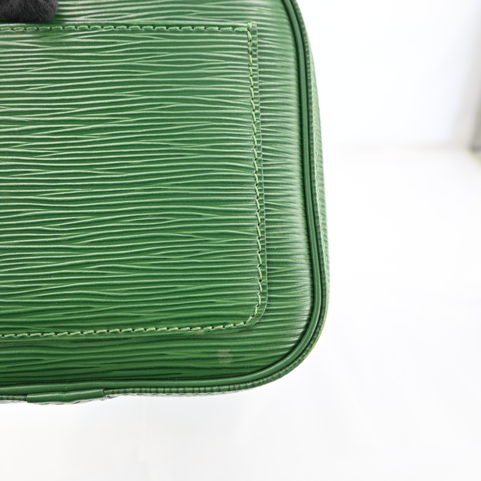 LOUIS VUITTON Epi Speedy 25 Hand Bag Green LV Auth C1902YT804