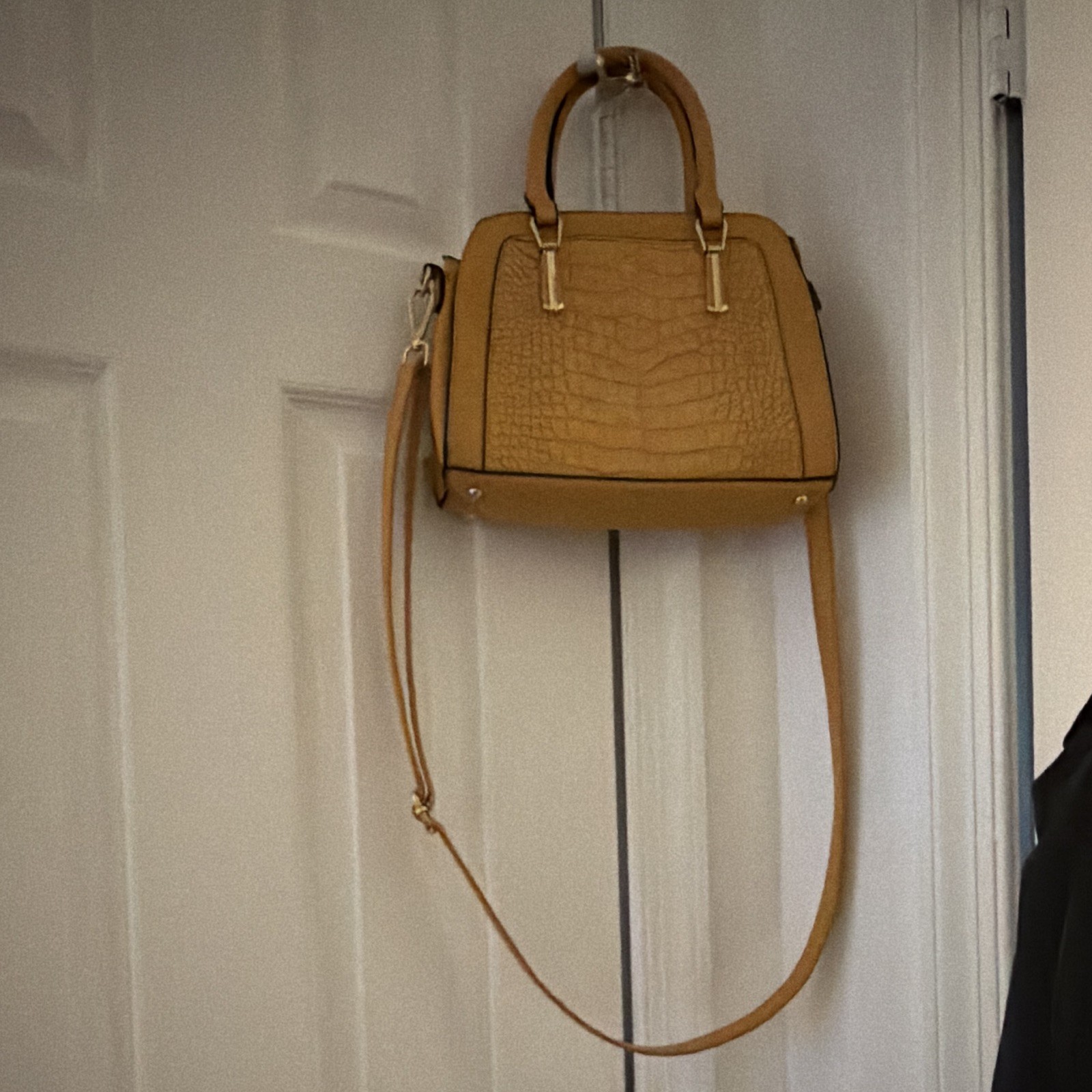 Tan Croc Satchel Top Handle Bag Zip, Detachable Adjustable Strap, Pockets, Gold