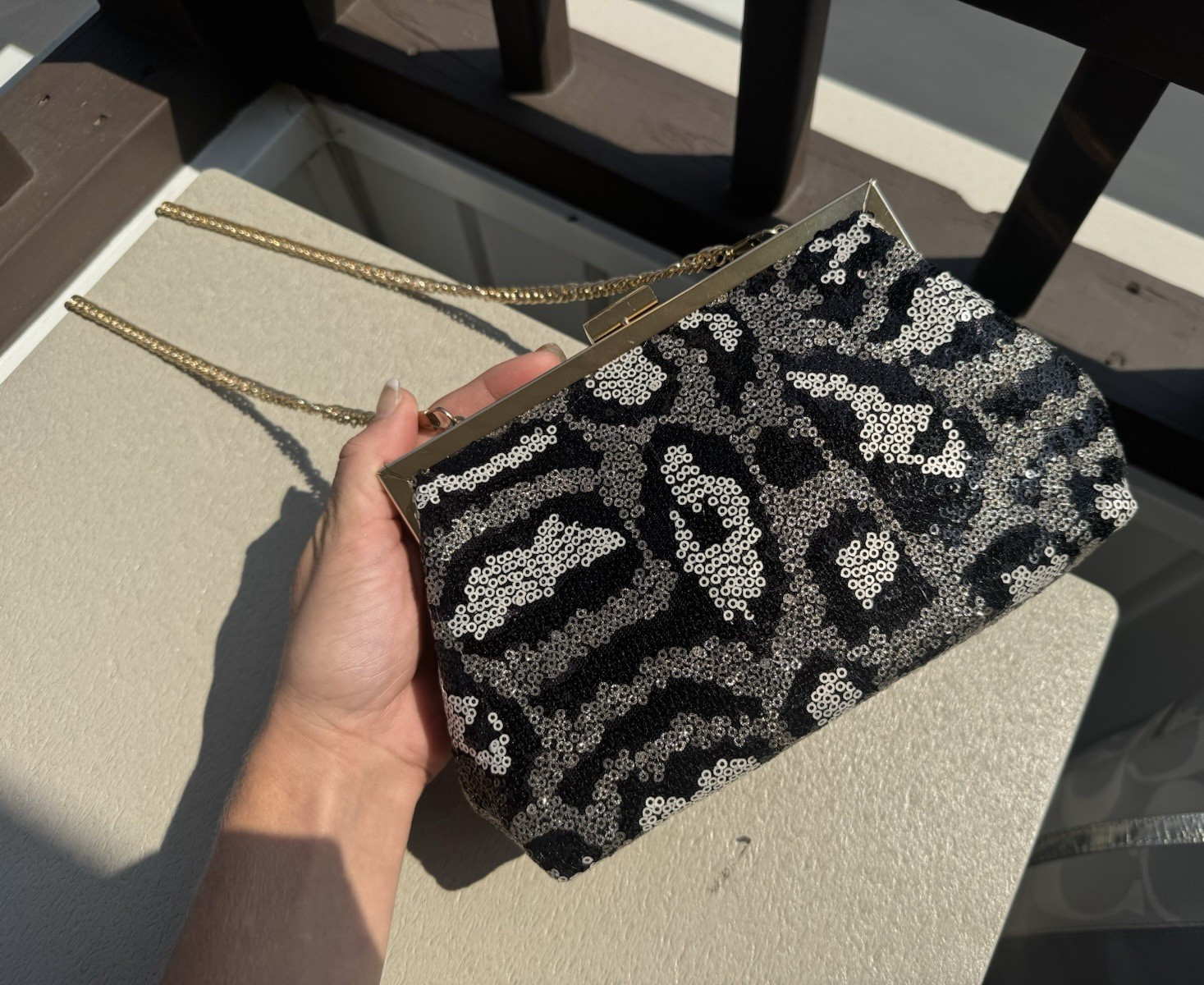 Urban Expressions Black/Silver Sequin Leopard Clutch w Gold Chain Strap Clasp