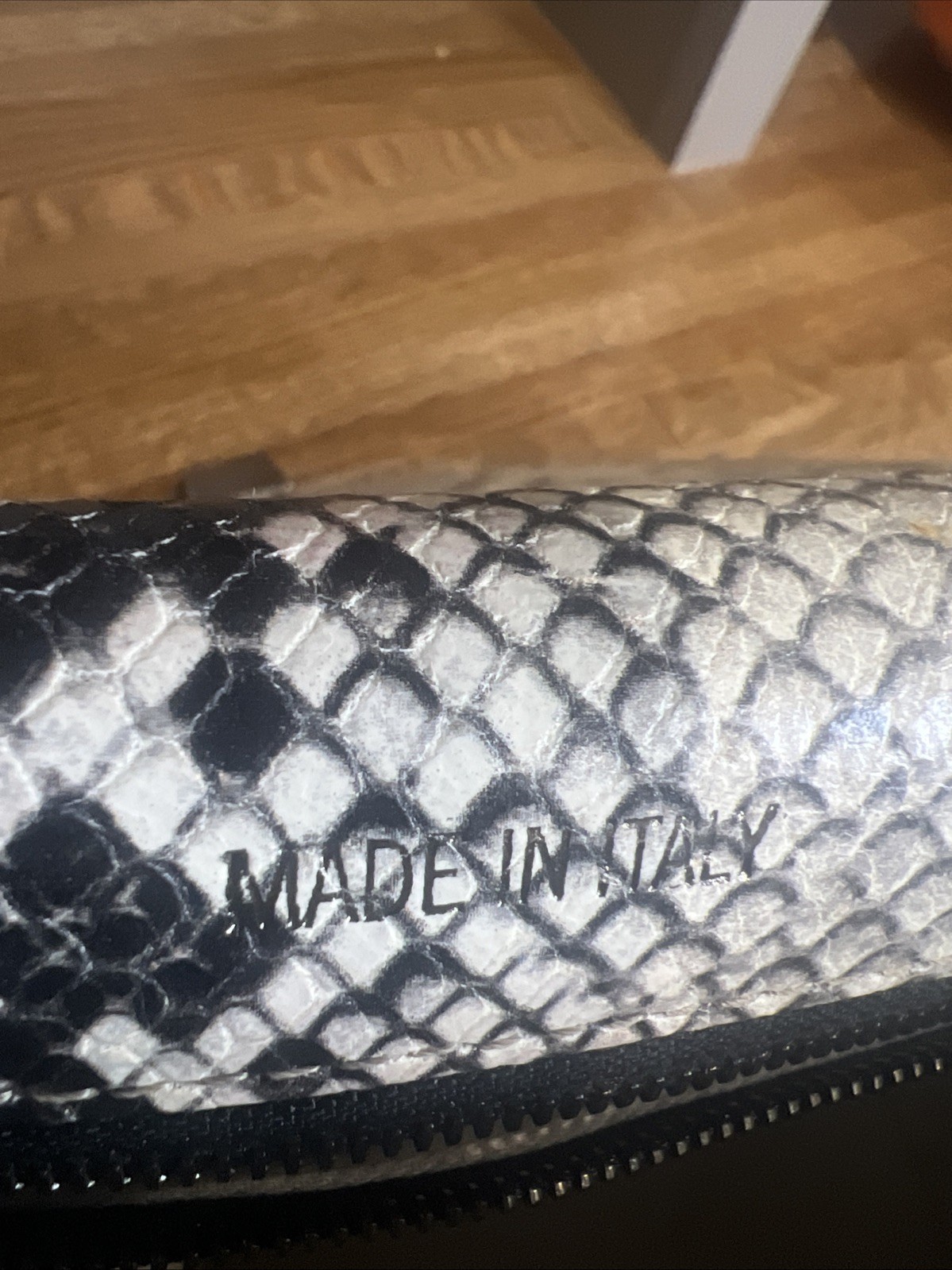 Zadig & Voltaire Leather snakeskin-effect shoulder bag Handbag Edgy Wild