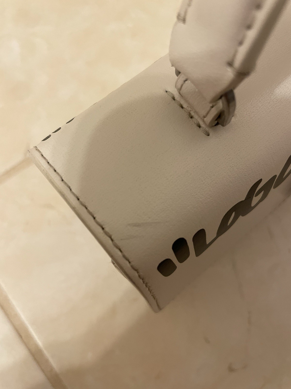 Off-White By Virgil Ablow Jitney 1.4 Cash Inside White Black Slingbag Leather