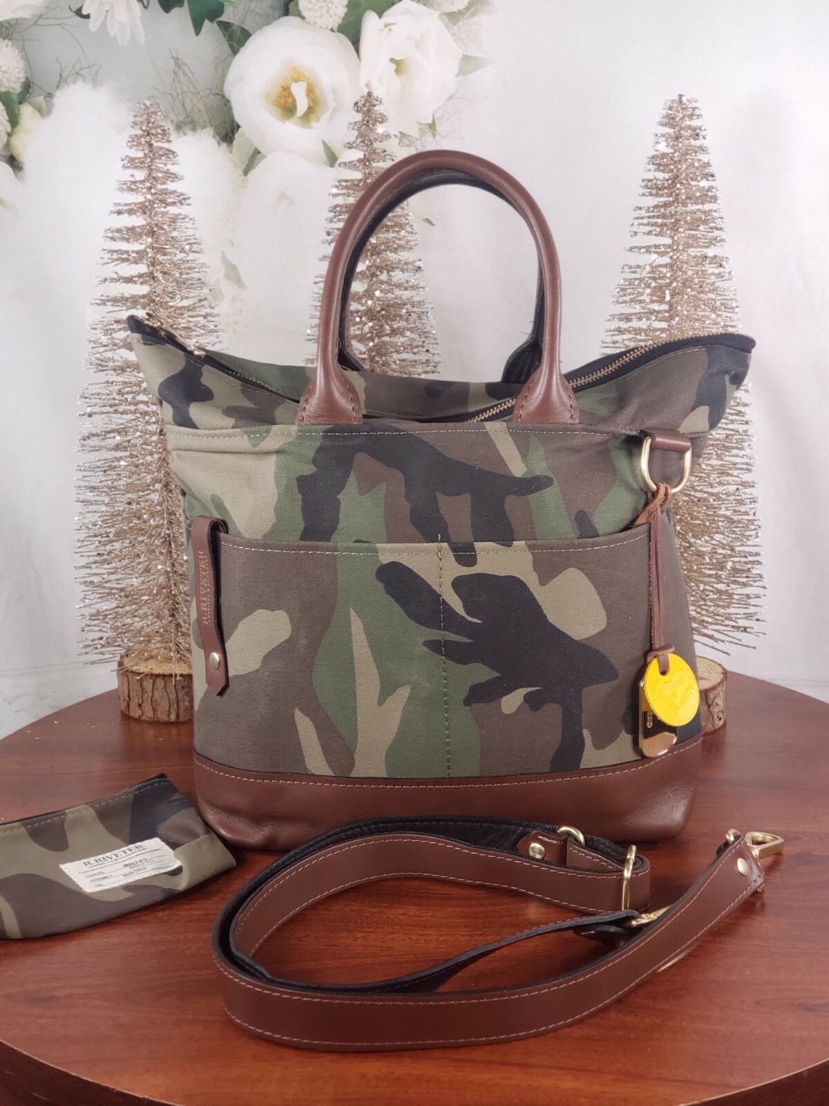 R.Riveter – Carry All Canvas Tote w/ Leather Trim & Pouch – Otto – Camo Print