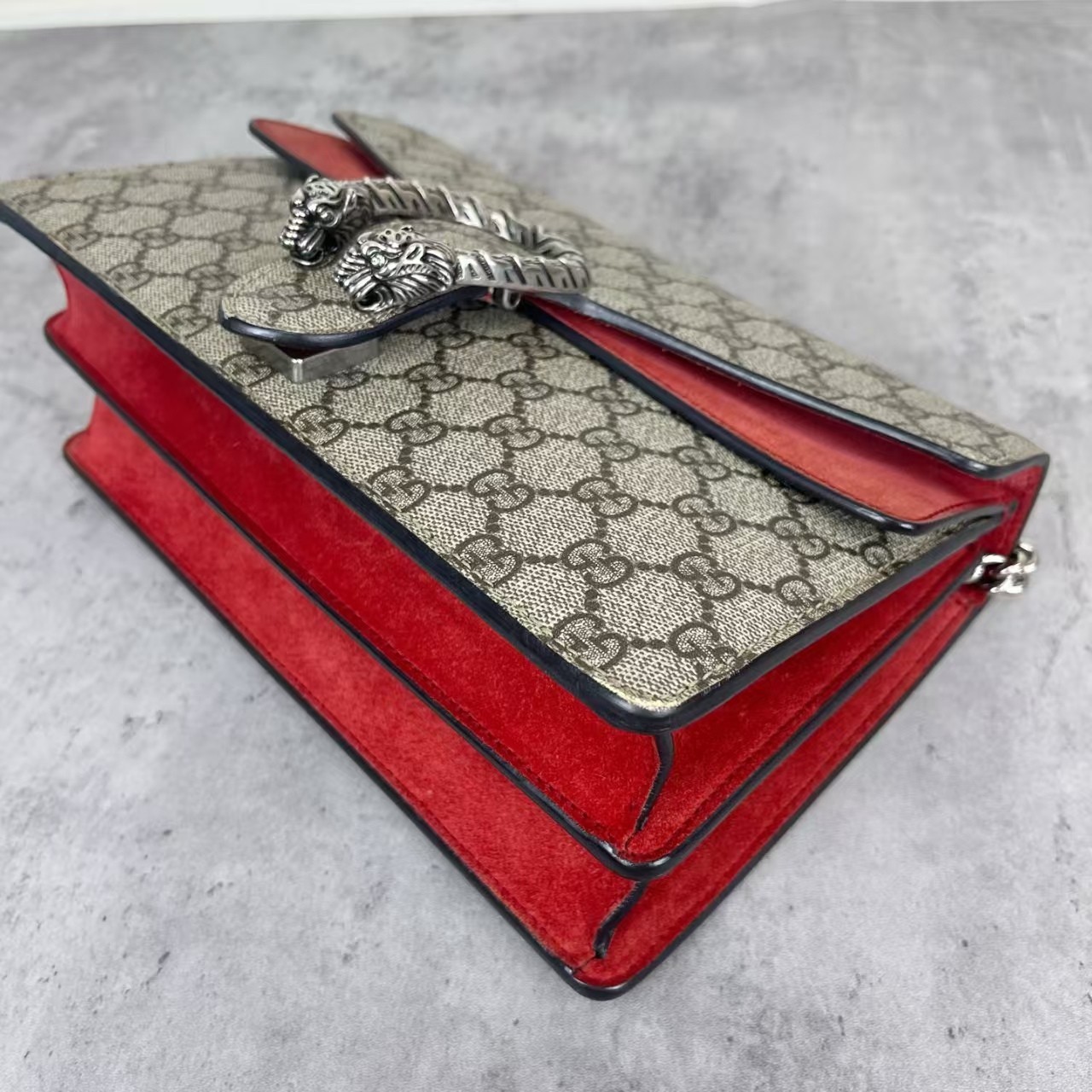 Dionysus Medium Red GG Supreme Shoulder Crossbody Bag
